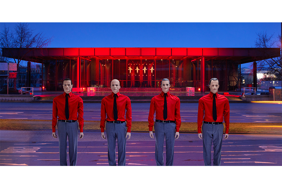 クラフトワーク、日本ツアー全公演即日SOLD OUT！ ステージプラン確定につき追加席の販売と来日記念盤特典が決定！