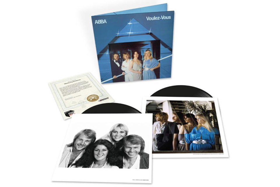 ABBA『Voulez-Vous（ヴーレ・ヴー）』の2枚組LPと、シングル7タイトルを収録したボックスセットが発売