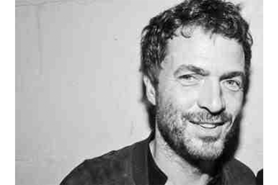 カシアスのフィリップ・ゼダールが転落死