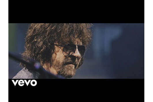 ジェフ・リンズELOが新曲「Time Of Our Life」のオーディオ・ビデオ公開