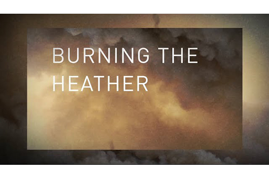 ペット・ショップ・ボーイズ、新曲「Burning the Heather」のリリック・ビデオ公開