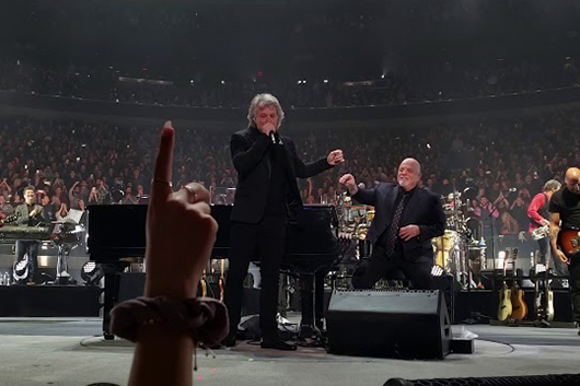 ジョン・ボン・ジョヴィがビリー・ジョエルのMSG公演にサプライズで出演