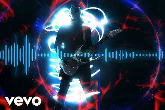 ジョー・サトリアーニ、最新シングル「Big Distortion」のオーディオ・ビデオ公開