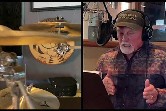 ビーチ・ボーイズのマイク・ラヴ、新曲「This Too Shall Pass」のヴァーチャル・セッション映像公開