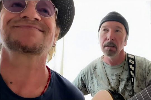 U2のボノとジ・エッジ、ツェッペリンの「天国への階段」をカヴァー
