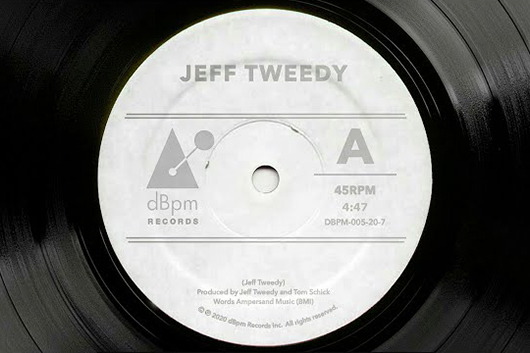 ジェフ・トゥイーディー、10月発売のソロ・アルバムから2曲のリリックビデオ公開