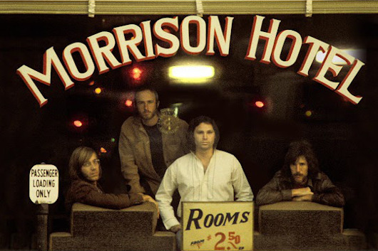 ドアーズ、『Morrison Hotel』50周年デラックス・エディションから「Roadhouse Blues」の別テイク公開