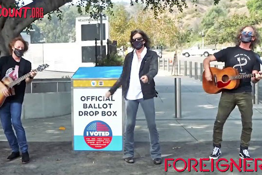 フォリナー、大統領選にインスパイアされた「Feels Like The First Time」のパフォーマンス映像公開