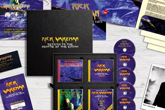 リック・ウェイクマン1999年のアルバム『Return to the Centre of the Earth』、デラックス・ボックスセット発売