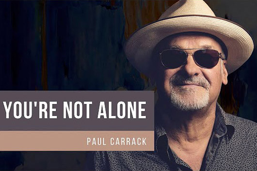 英シンガー／ソングライターのポール・キャラック、新曲「You‘re Not Alone」のミュージック・ビデオ公開