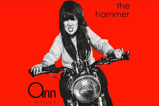 ハートのアン・ウィルソン、新曲「The Hammer」のリリック・ビデオ公開