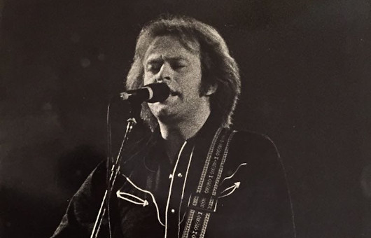 ポコのギタリストだったポール・コットンが78歳で死去