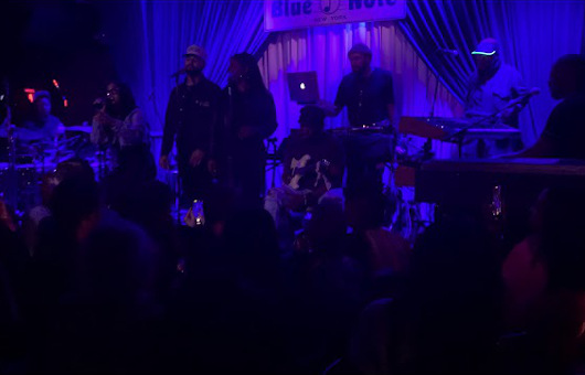 ロバート・グラスパー、H.E.R.と共演した「Better Than I Imagined」のライヴ映像公開