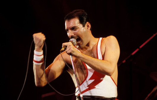 フレディ・マーキュリーの新TVドキュメンタリー『Freddie Mercury : The Final Act』、英BBC2で11月放送