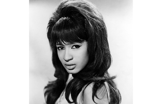 ザ・ロネッツのリード・シンガー、ロニー・スペクターが78歳で死去
