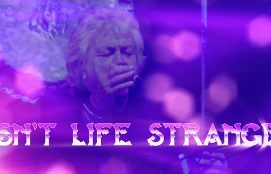 ムーディー・ブルースのジョン・ロッジ、「Isn’t Life Strange」の新MV公開