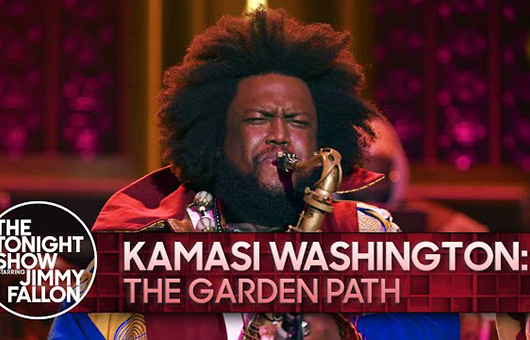 カマシ・ワシントン、米TV番組で新曲「The Garden Path」を披露