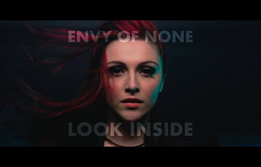 アレックス・ライフソンのエンヴィ・オブ・ノーン、新曲「Look Inside」のMV公開