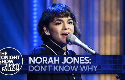 ノラ・ジョーンズ、米TV番組で「Don’t Know Why」のパフォーマンスを披露