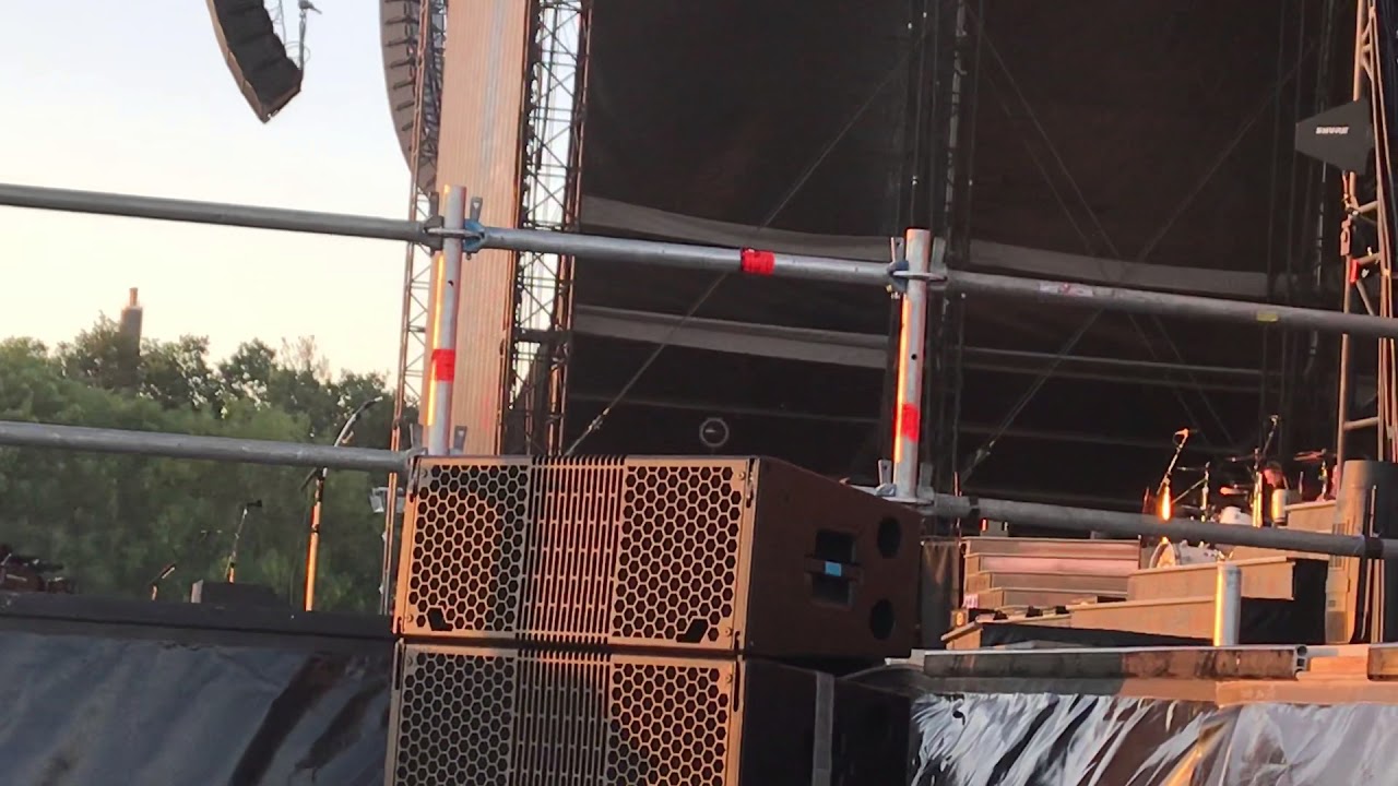 ガンズ・アンド・ローゼズが30年ぶりに「Shadow Of Your Love」をライヴ演奏
