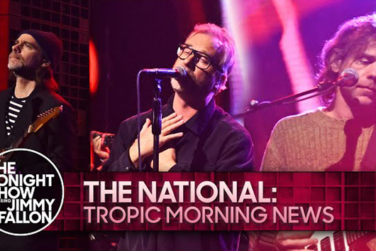 ザ・ナショナル、米TV番組で新曲「Tropic Morning News」をパフォーマンス