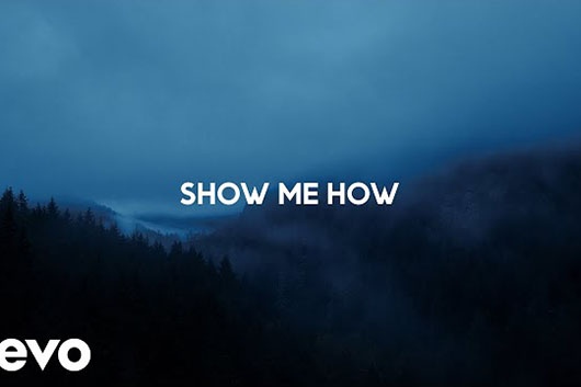 フー・ファイ－ターズ、新曲「Show Me How」のリリック・ビデオ公開、ツアーも開幕