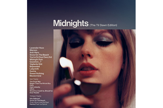 テイラー・スウィフト、最新アルバム『Midnight』のデラックス版から「Karma」のMV公開