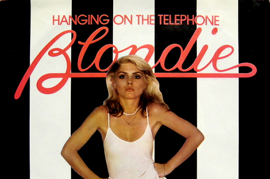 ブロンディのヒット曲「Hanging on the Telephone」の作者、ザ・ナーヴスのジャック・リーが71歳で死去