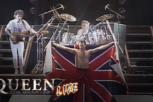 クイーンYouTubeシリーズ「Queen The Greatest Live」、第44弾「We Will Rock You」公開