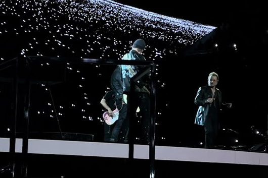 U2、ラスヴェガス・レジデンシーの最終公演からライヴ映像公開