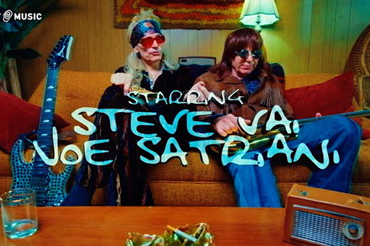 ジョー・サトリアーニ＆スティーヴ・ヴァイ、初コラボ曲「The Sea of
