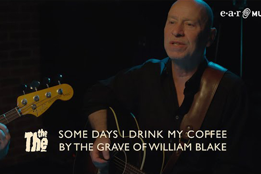 ザ・ザ、新曲「Some Days I Drink My Coffee By The Grave Of William Blake」のMV公開