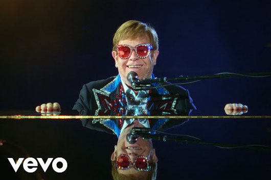 エルトン・ジョン＆ブランディ・カーライル、新曲「Never Too Late」MV公開
