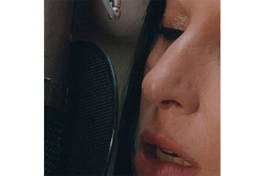 レディー・ガガ、第67回グラミー賞2部門ノミネートへの感謝の意を表し最新曲の新ヴァージョンをリリース！