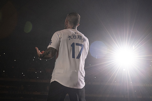マルーン5、東京ドーム初日公演ライブレポートと写真が到着
