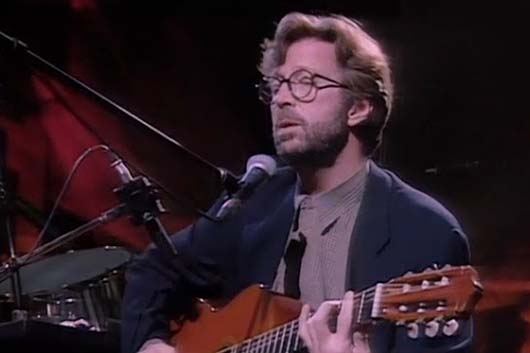 エリック・クラプトン、『Unplugged... Over 30 Years Later』から「Tears In Heaven」のライヴ映像公開