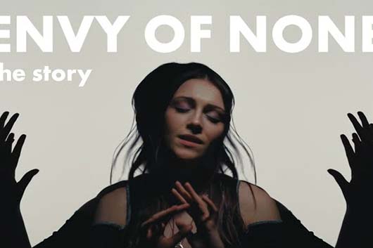 アレックス・ライフソン率いるエンヴィ・オブ・ノーン、新曲「The Story」のMV公開