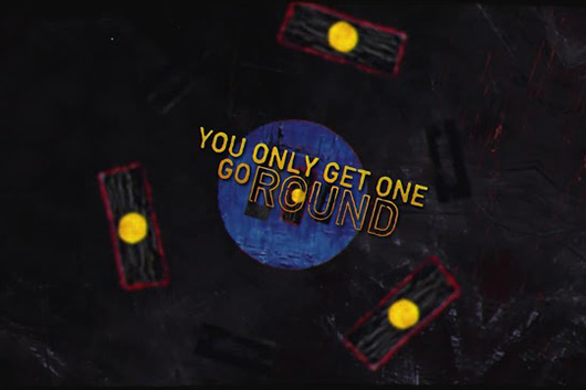 ロビン・トロワー、新アルバムから「One Go Round」のリリック・ビデオ公開