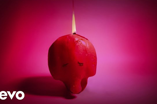アーケイド・ファイア、新アルバム『Pink Elephant』からタイトル曲公開