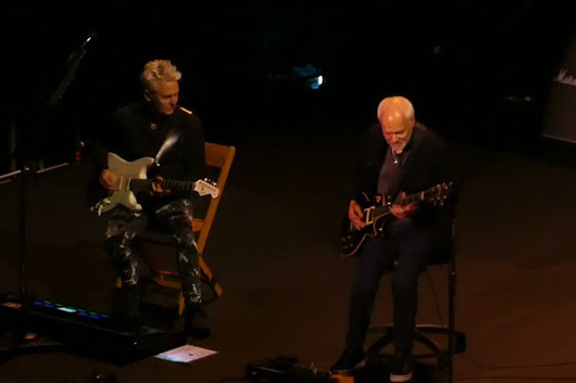 ピーター・フランプトン、パール・ジャムの公演にゲスト出演