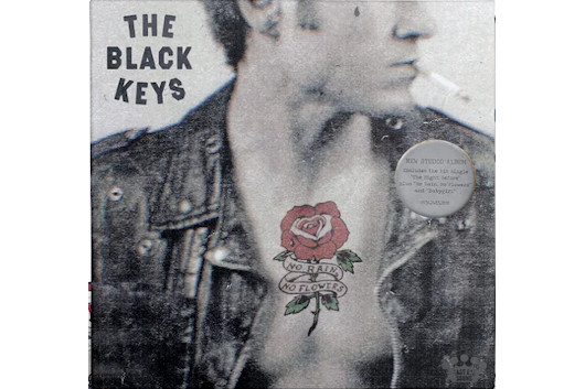 ブラック・キーズ、8月発売の新作からタイトル曲「No Rain, No Flowers