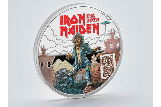 アイアン・メイデン、英国王立造幣局がバンド結成50周年の記念硬貨を