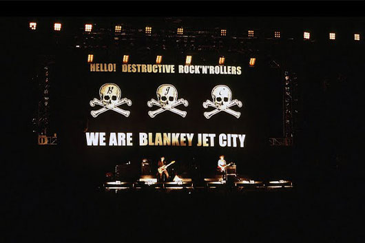 BLANKEY JET CITY、2000年フジロックの『ガソリンの揺れかた』アップグレード版映像を公開！