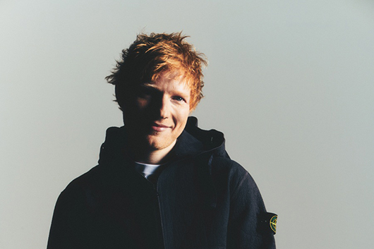 エド・シーラン、最新アルバム『PLAY』に続きリミックスEP『PLAY THE REMIXES』リリース!