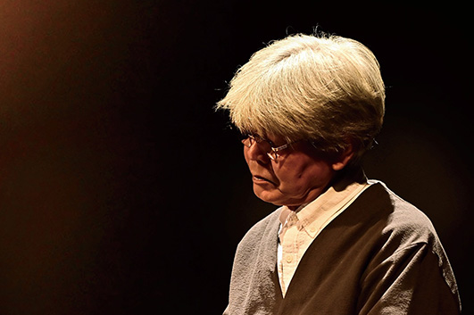 来生たかお、デビュー50周年記念、68曲入り5枚組CD BOXベスト盤発売。約15年ぶりのNHK音楽番組への出演も