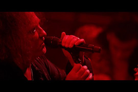 ザ・キュアー、ライヴ映像作品『The Show of a Lost World』トレイラー公開