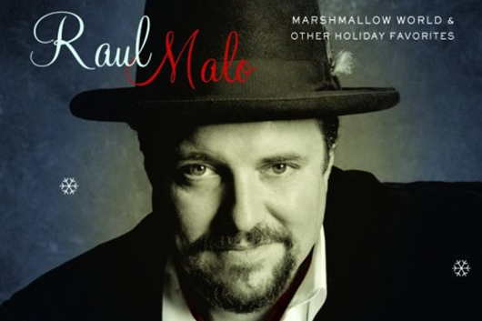 米国ルーツ・ミュージックの多様さを体現したザ・マーヴェリックスのラウル・マロ他界、享年60