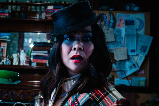 注目の日系米国人アーティスト、ミツキ。8枚目のアルバム『ナッシングス・アバウト・トゥ・ハプン・トゥ・ミー』2/27リリース