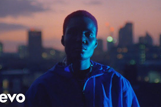 アーロ・パークス、4/3発売の新作『アンビギュアス・デザイア』よりセカンド・シングル／ビデオ「Heaven」リリース