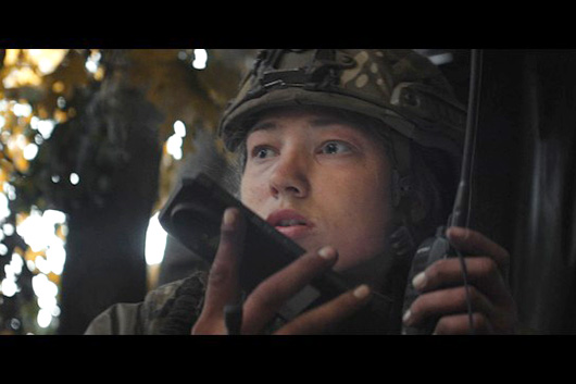 ロシアによるウクライナ侵攻から4年目、U2がエド・シーラン&タラス・トポリアをフィーチャーした新曲の短編ドキュメンタリー映像公開